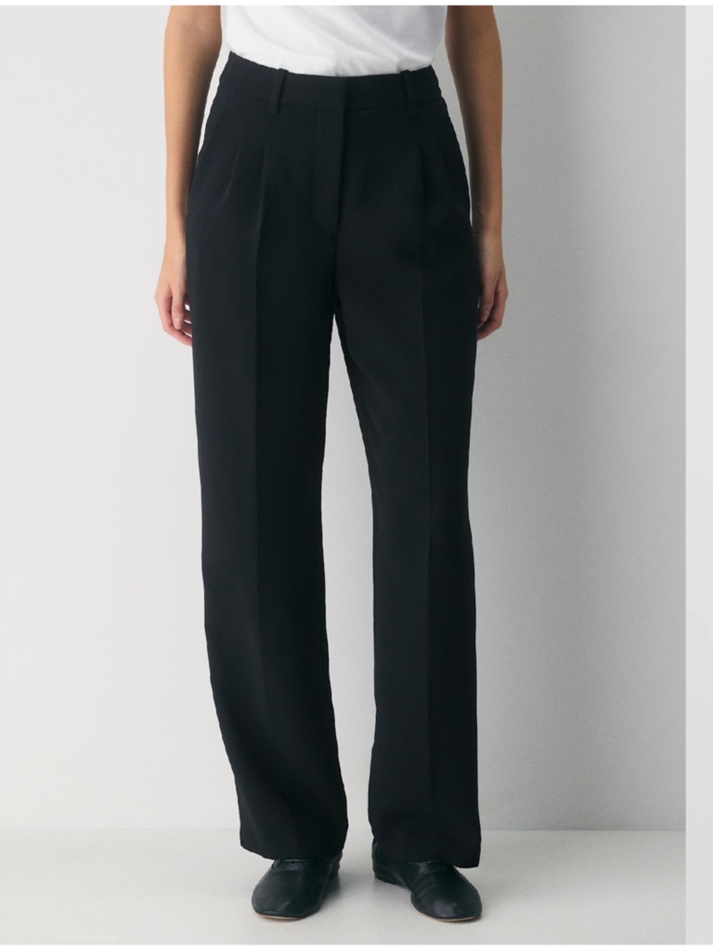 Aritzia Effortless Pants